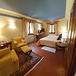 San Verolo Boutique 4* كوسترمانو
